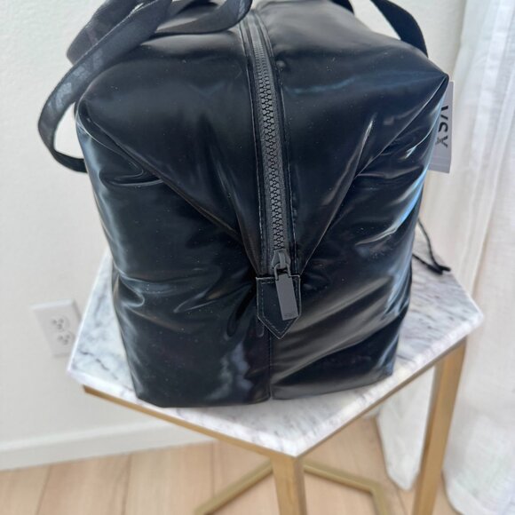 ⭐ Victoria's Secret VSX Sport Duffle Gym Bag in Black Shark - Picture 7 of 15